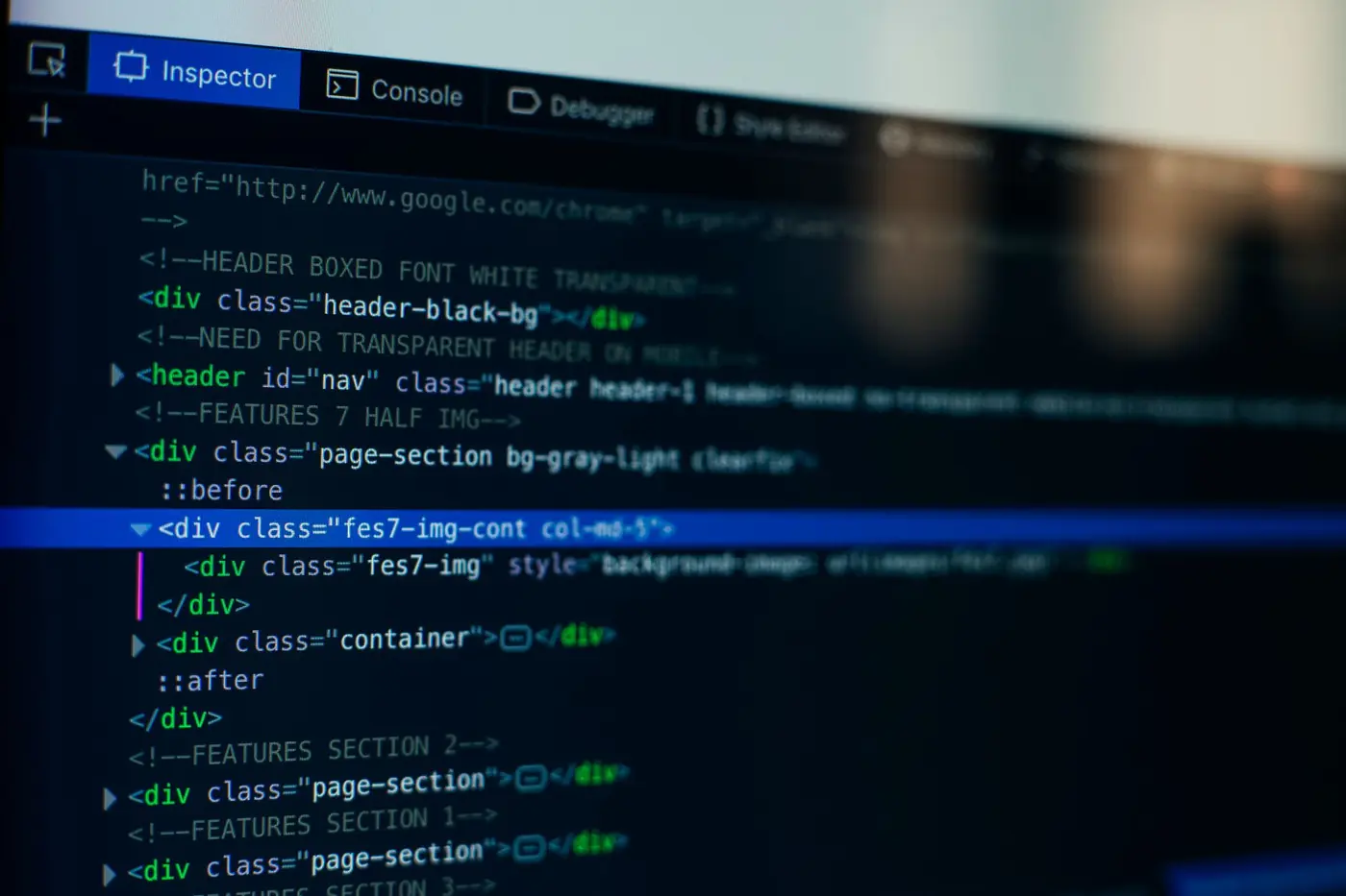 Codice HTML su un monitor